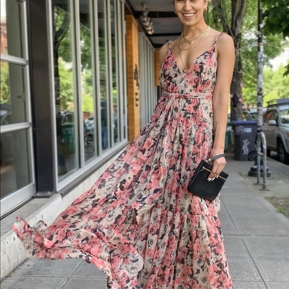 Eartha flora dress ASTR - Picture 3 of 4